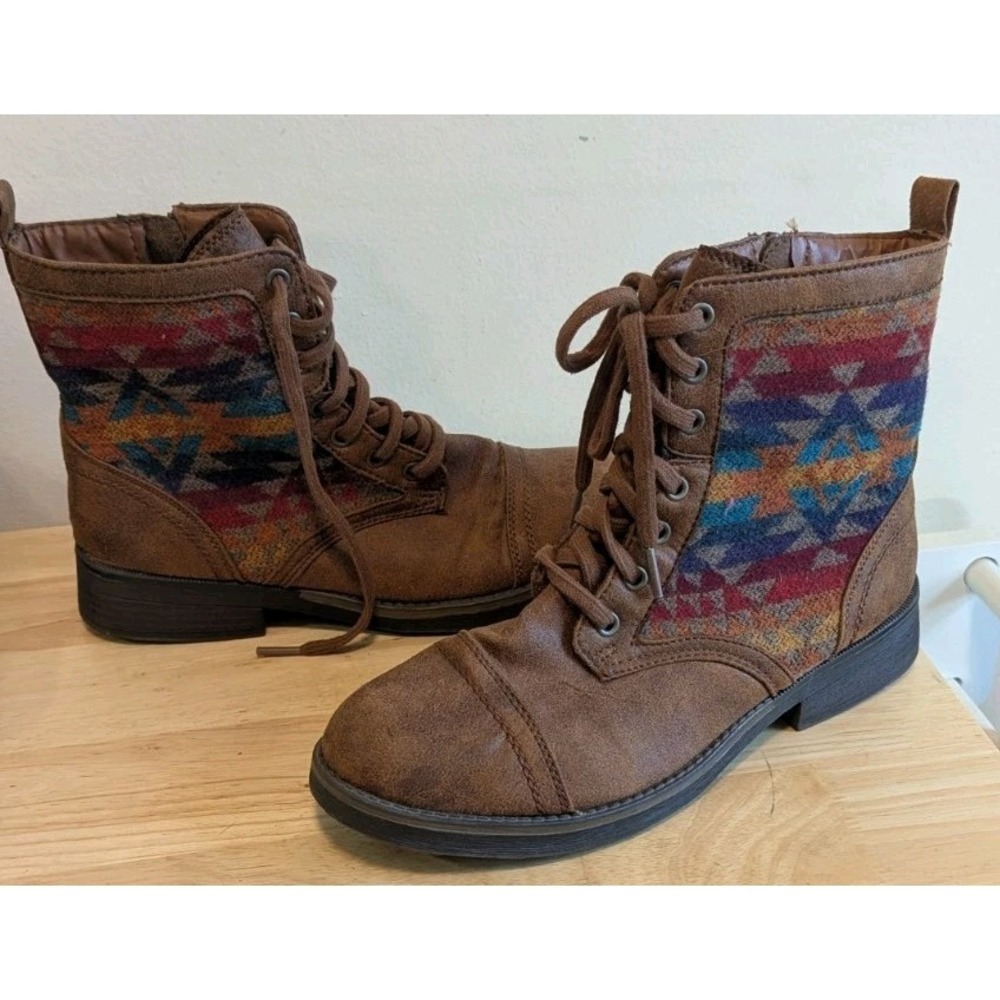 Mossimo Combat Ankle Boots 9.5 Aztec Rainbow Side Zip Festival Boho Southwestern - Picture 2 of 10